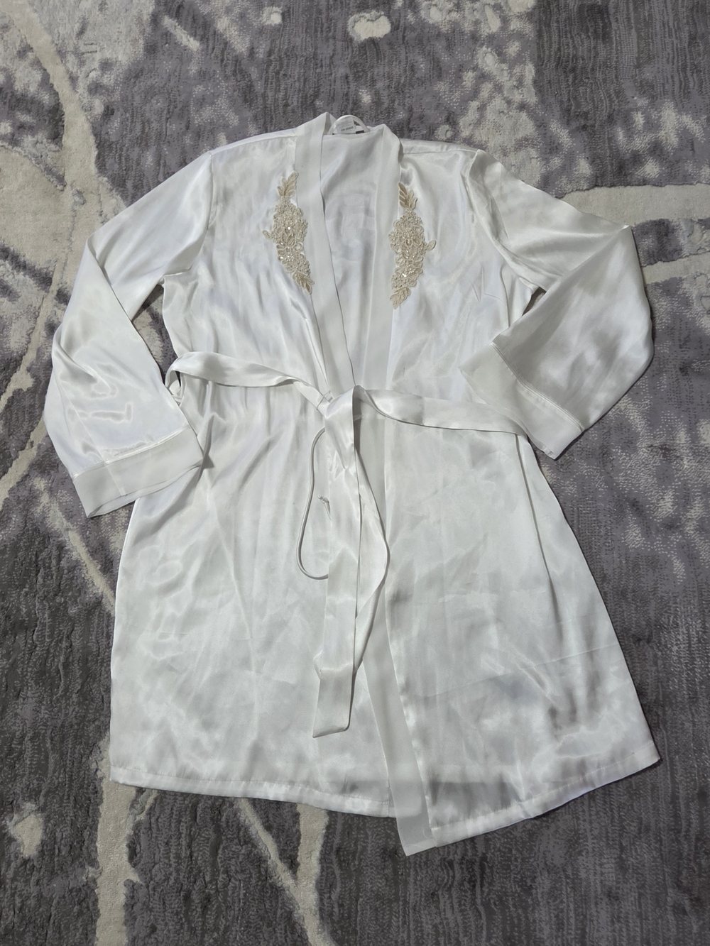 Linea Donatella White Satin Robe with Lace Accents Size S/M